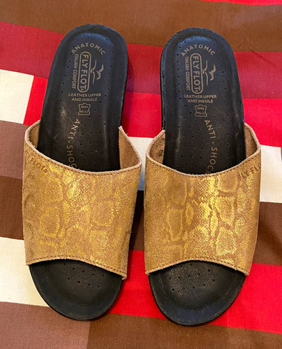 Women fly flot gold - fly,